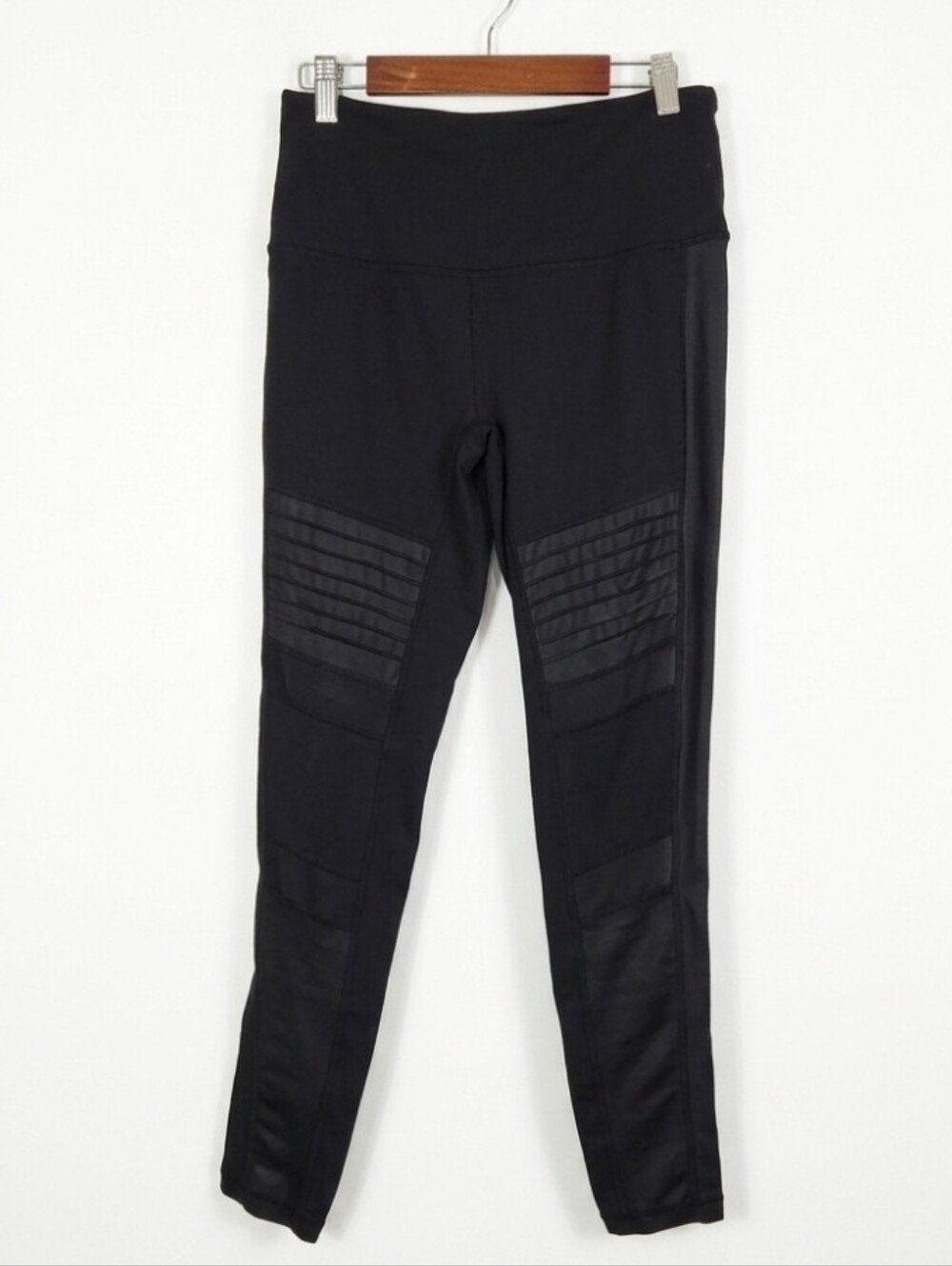 Victoria Sport knockout leggings